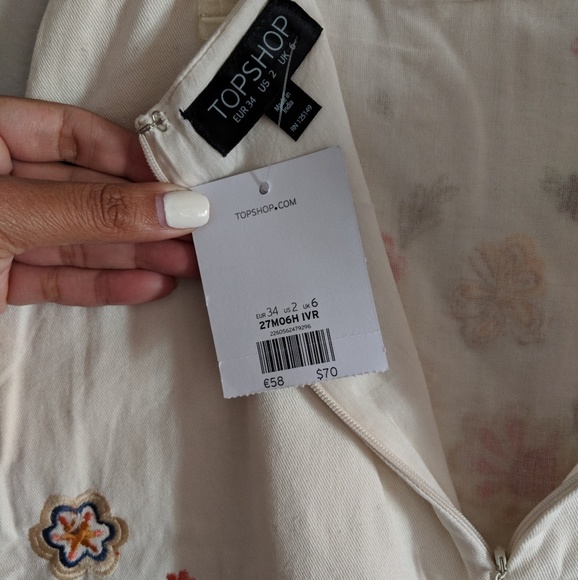 Floral mini skirt - Picture 2 of 5